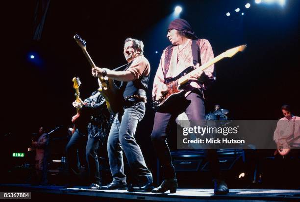 Photo of LITTLE STEVEN and Steven VAN ZANDT and Bruce SPRINGSTEEN, with the E-Street band - L-R: Nils Lofgren, Bruce Springsteen, Steven Van Zandt ,...