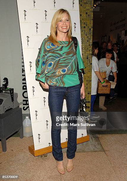 Actress Sarah Jane Morris attends EcoStiletto Green Girl's Night Out for Dress for Success at Intuition on March 10, 2009 in Los Angeles, California.