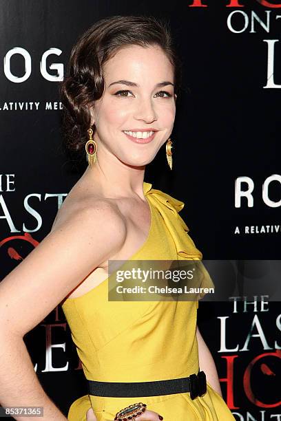 Actress Martha MacIsaac arrives at the Los Angeles Premiere of "The Last House on the Left" at the ArcLight Theater on March 10, 2009 in Hollywood,...