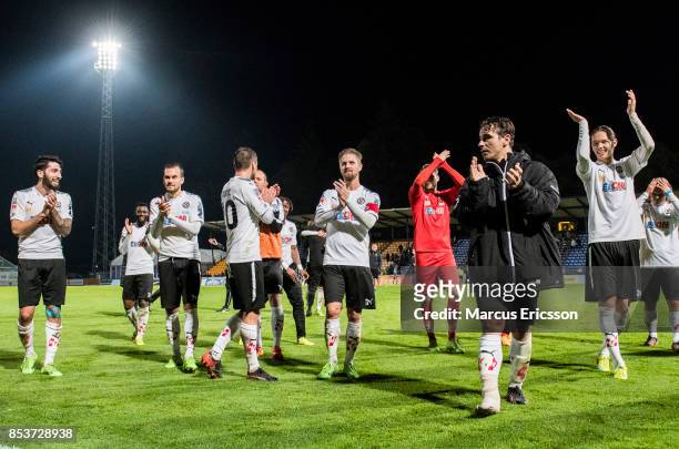 Players of Orebro SK celebrates after the victory during the Allsvenskan match between IK Sirius FK and Orebro SK at Studenternas IP on September 25,...