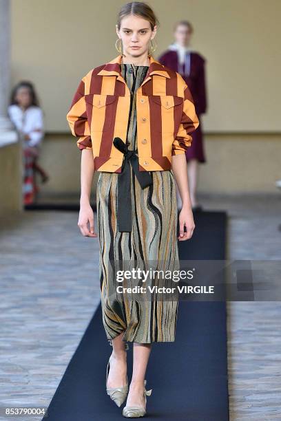 Model walks the runway at the Mila Schon Ready to Wear Spring/summer 2018 fashion show during Milan Fashion Week Spring/Summer 2018 on September 24,...