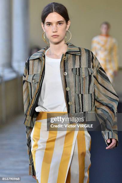 Model walks the runway at the Mila Schon Ready to Wear Spring/summer 2018 fashion show during Milan Fashion Week Spring/Summer 2018 on September 24,...