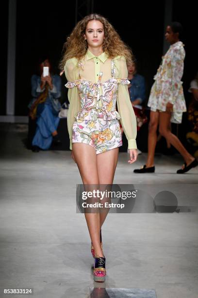 Model walks the runway at the Daizy Shely show during Milan Fashion Week Spring/Summer 2018 on September 25, 2017 in Milan, Italy.