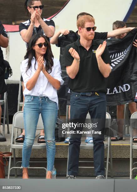 Meghan Markle attends the Wheelchair Tennis on day 3 of the Invictus Games Toronto 2017 at Nathan Philips Square on September 25, 2017 in Toronto,...