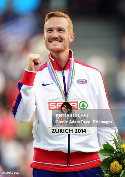 Greg Rutherford Podium 1,515 Davy Medal Stock Photos, High-Res Pictures, and Images - Getty Images
