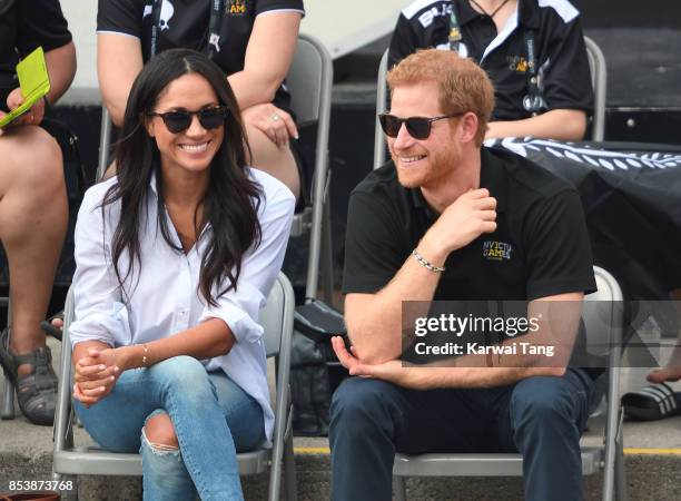 Meghan Markle and Prince Harry attend the Wheelchair Tennis on day 3 of the Invictus Games Toronto 2017 at Nathan Philips Square on September 25,...