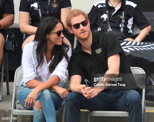 Meghan Markle and Prince Harry attend the Wheelchair Tennis on day 3 of the Invictus Games Toronto 2017 at Nathan Philips Square on September 25,...