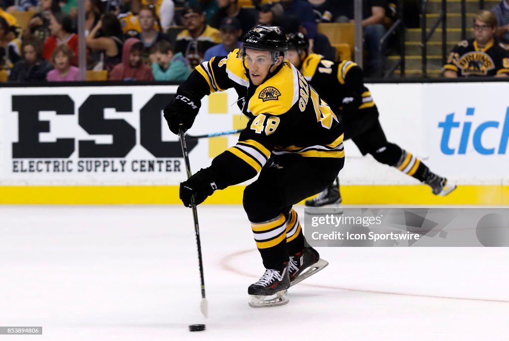 NHL: SEP 25 Preseason - Blackhawks at Bruins