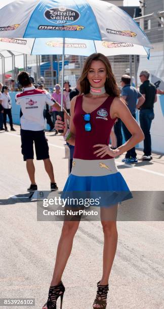 Umbrella gird during of race day of the Gran Premio Movistar de Aragon, Circuit of Motorland, Alcañiz, Spain. Sunday, 24th september, 2017.