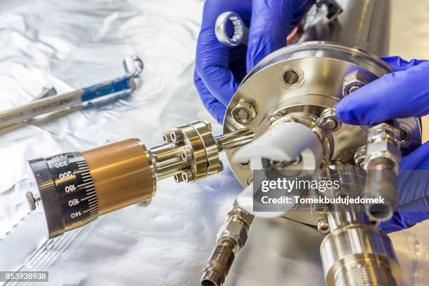 vakuum - vakuumkammer stock-fotos und bilder