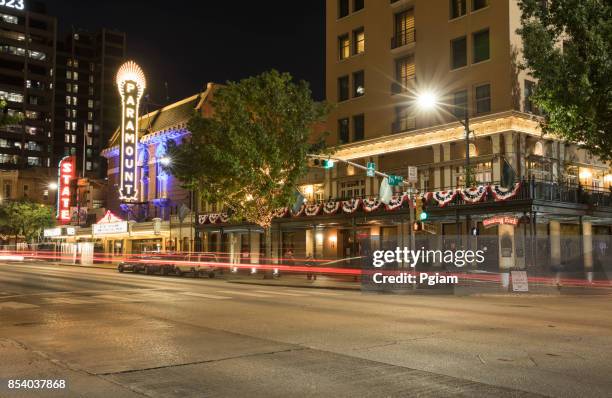 downtown austin texas at night - austin nightlife stock pictures, royalty-free photos & images