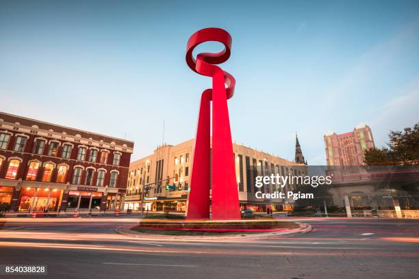 die fackel der freundschaft san antonio texas usa - san antonio stock-fotos und bilder