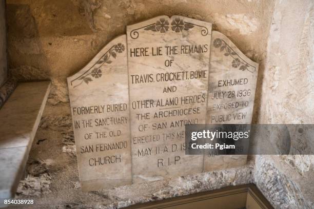 lugar del entierro de los héroes del alamo - lugar histórico fotografías e imágenes de stock