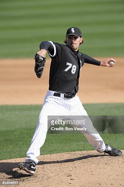 Aaron Poreda of the Chicago White Sox pitches against the Cleveland Indians on March 9, 2009 at The Ballpark at Camelback Ranch in Glendale, Arizona.