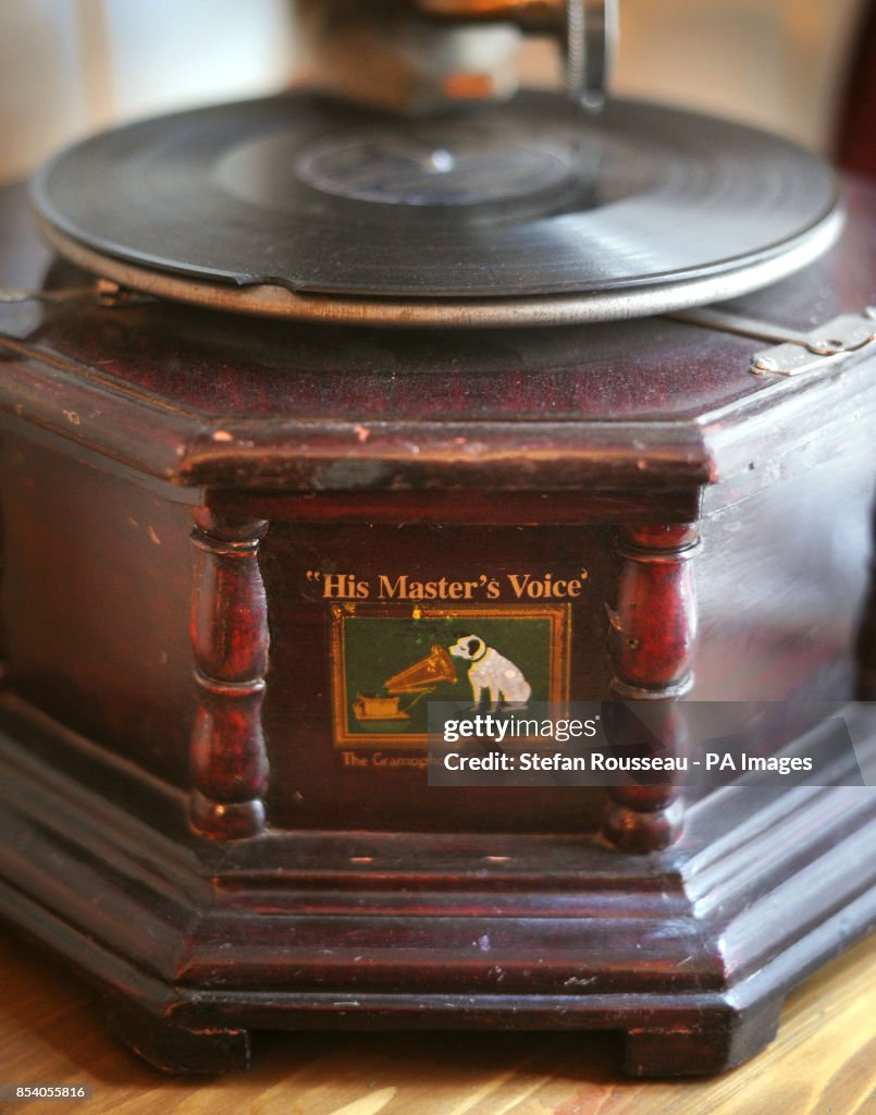 HMV financial troubles