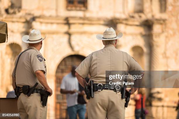 the alamo in san antonio, texas, usa - trooper stock pictures, royalty-free photos & images