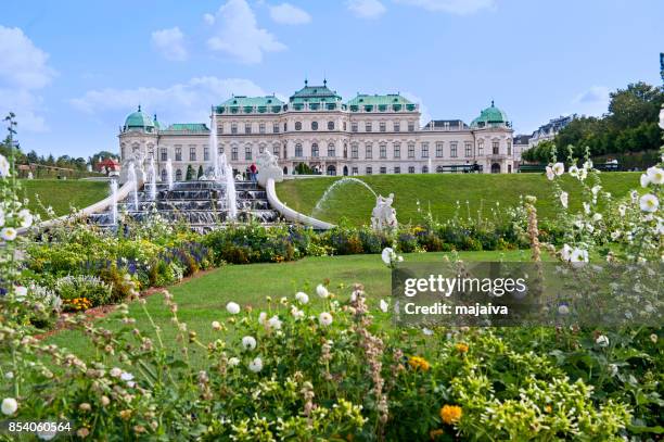 belvedere palace, vienna - majaiva stock pictures, royalty-free photos & images