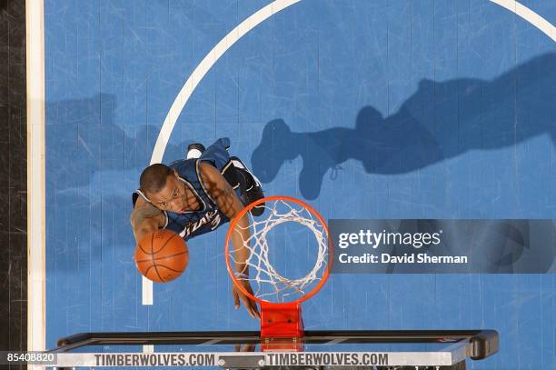 Caron Butler of the Washington Wizards lays up a shot during the game against the Minnesota Timberwolves on March 9, 2009 at the Target Center in...