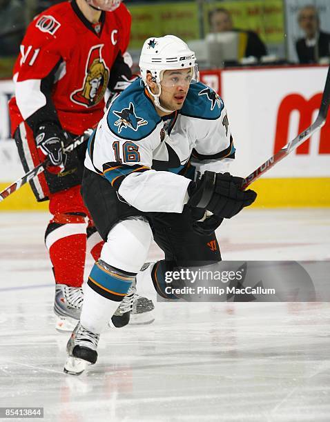 San Jose Sharks v Ottawa Senators, Foto jornalística