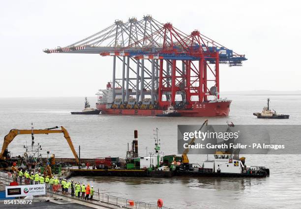 The Zhen Hua 26 ship arrives from China to deliver three quay cranes standing 138 metres high to the UK&Otilde;s new global shipping port, DP...