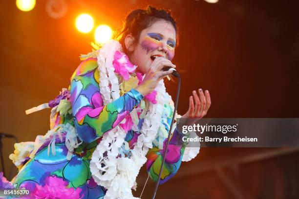 Singer From Css Css Lovefoxx Photos and Premium High Res Pictures - Getty Images