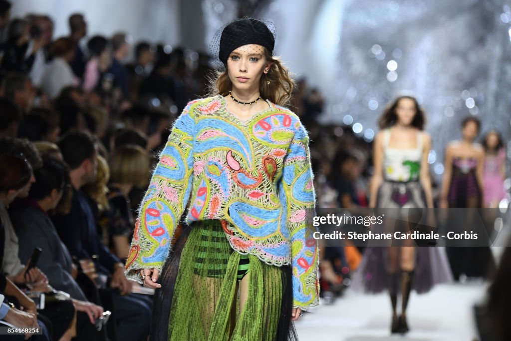 Christian Dior : Runway - Paris Fashion Week Womenswear Spring/Summer 2018