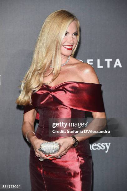 Federica Panicucci walks the red carpet of amfAR Gala Milano on September 21, 2017 in Milan, Italy.