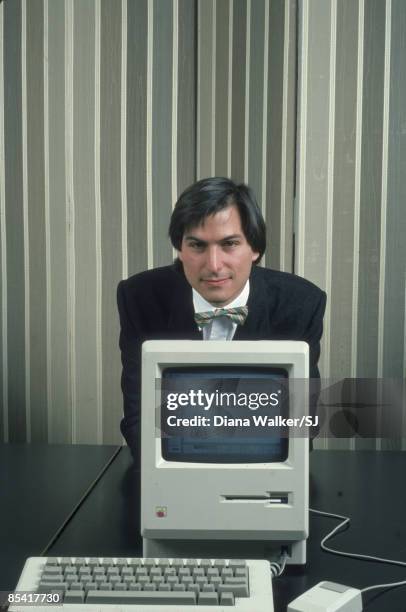 Apple Computer founder Steve Jobs with a Macintosh computer in New York City in 1984. IMAGE PREVIOUSLY A PART OF THE TIME & LIFE COLLECTION.