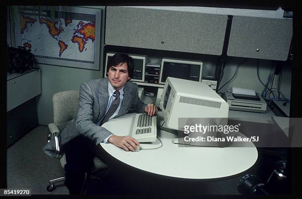 Of Apple Steve Jobs sits with the "Lisa" Computer on December 15, 1982. IMAGE PREVIOUSLY A TIME & LIFE IMAGE.