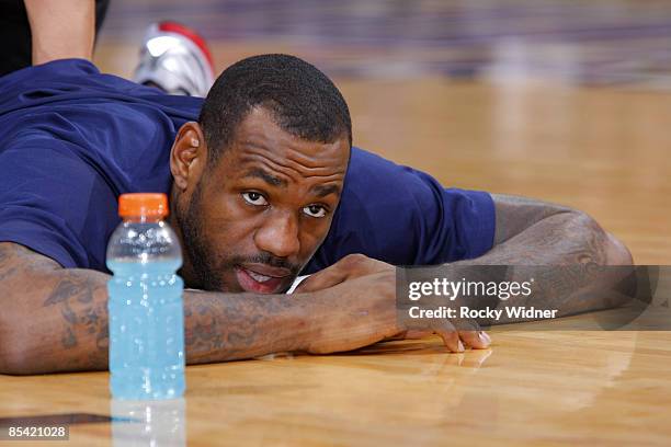 LeBron James of the Cleveland Cavaliers gets ready to take on the Sacramento Kings on March 13, 2009 at ARCO Arena in Sacramento, California. NOTE TO...