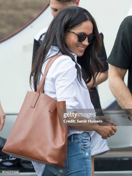 Meghan Markle appears at the wheelchair tennis on day 3 of the Invictus Games Toronto 2017 on September 25, 2017 in Toronto, Canada. The Games use...