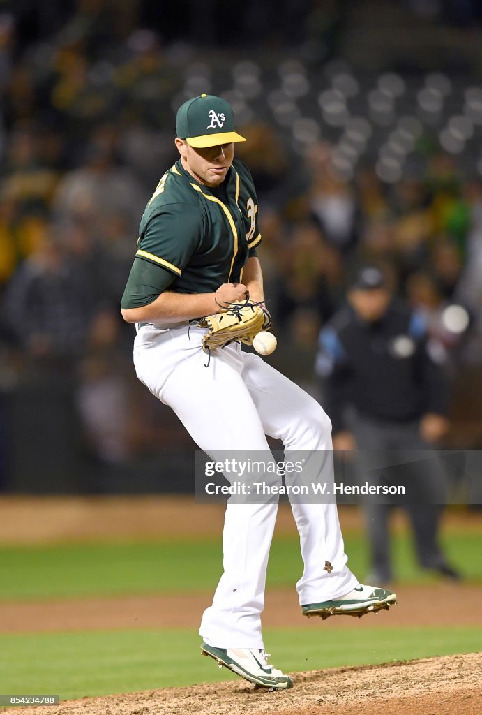 Texas Rangers v Oakland Athletics