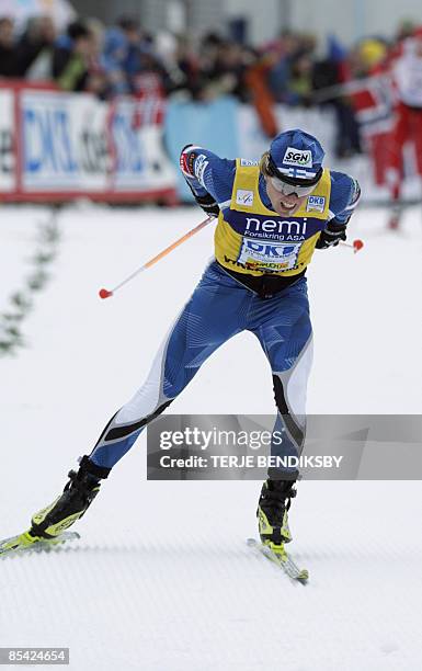 Annsi Koivuranta of Finland competes in the Men's FIS World Cup Nordic Combined 10km race in Vikersund, on March 14, 2009. AFP PHOTO - SCANPIX -...