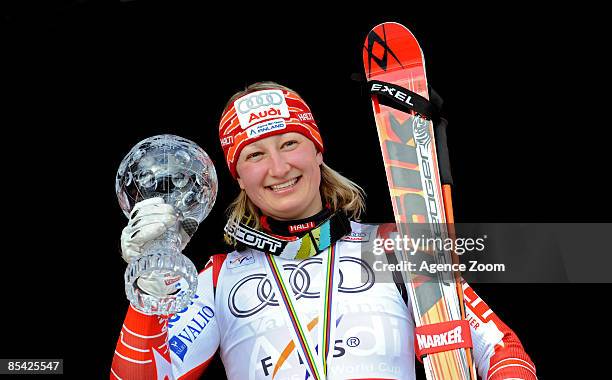 Tanja Poutiainen of Finland takes overall Giant Slalom Globe during the Alpine FIS Ski World Cup. Women's Giant Slalom on March 14, 2009 in Are,...