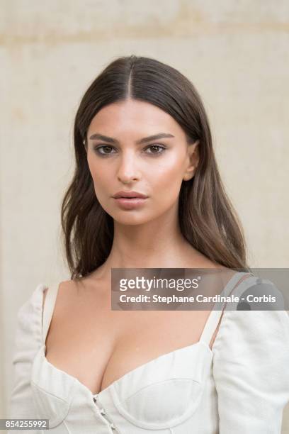 Emily Ratajkowski attends the Christian Dior show as part of the Paris Fashion Week Womenswear Spring/Summer 2018 at on September 26, 2017 in Paris,...