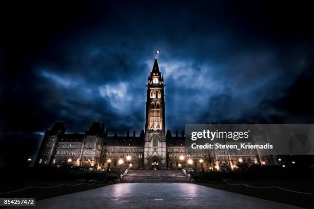 canadian parliament building - parliament hill ottawa stock pictures, royalty-free photos & images