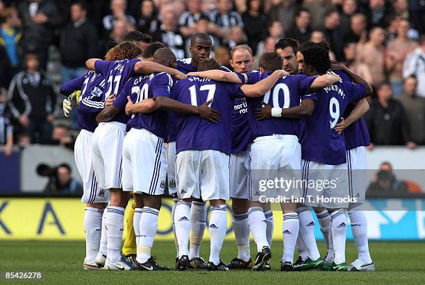 The Newcastle team at the start of the Barclays Premier League game between Hull City and Newcastle United at the KC Stadium, on March 14, 2009 in...