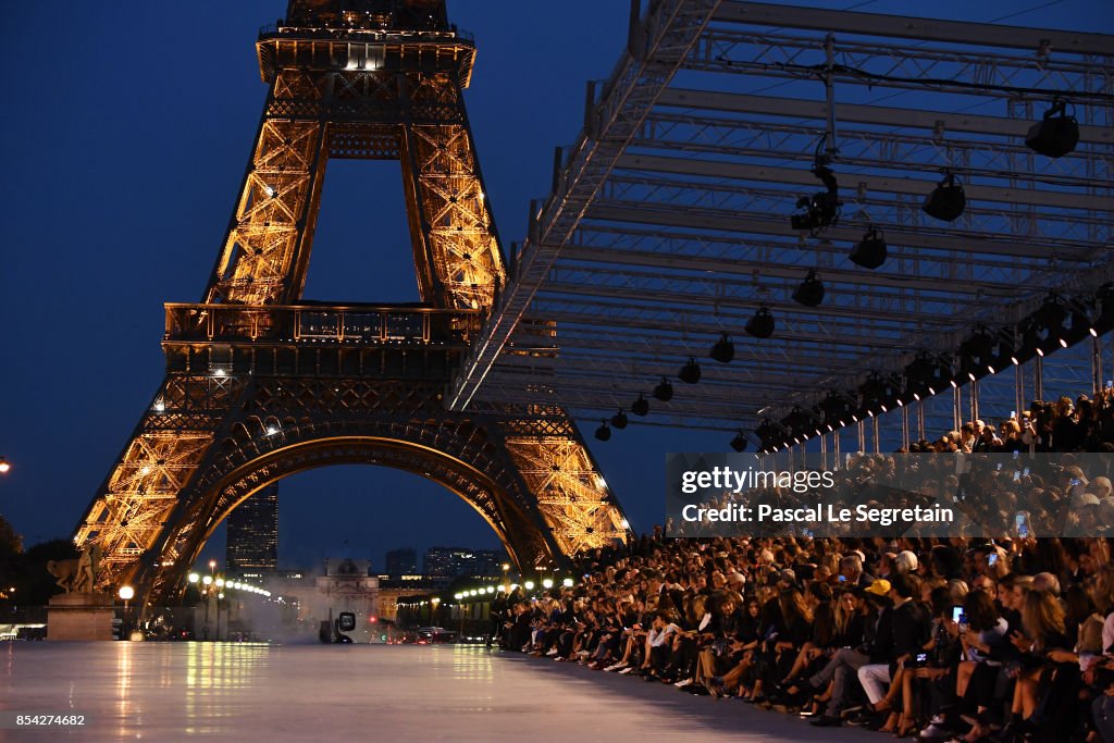 Saint Laurent : Runway -Paris Fashion Week Womenswear Spring/Summer 2018