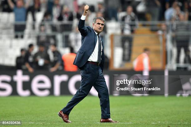 Senol Gunes, Manager of Besiktas salutes the crowd after the UEFA Champions League Group G match between Besiktas and RB Leipzig at Besiktas Park on...