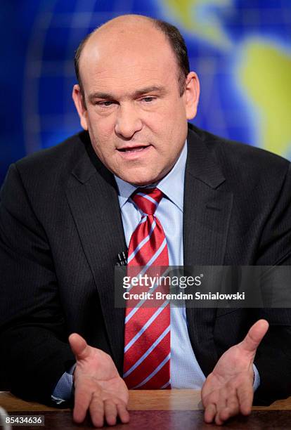 Steve Liesman, Senior Economics Reporter at CNBC, speaks during a live taping of 'Meet the Press' at NBC studios March 15, 2009 in Washington, DC....