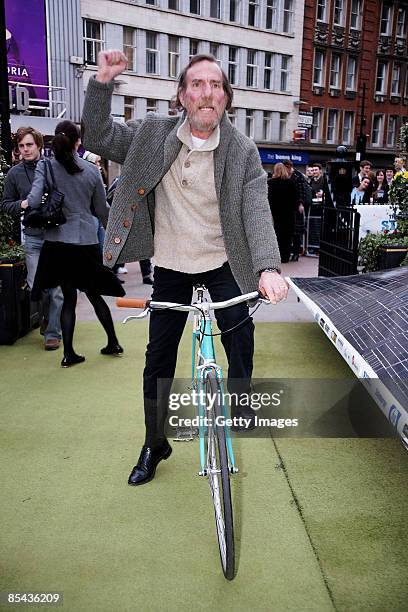 Pete Postlethwaite attends the premiere of 'The Age of Stupid' held in a solar powered tent in Leicester Square on March 15, 2009 in London, England.