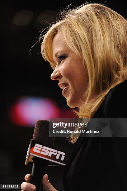Reporter Holly Rowe during the Phillips 66 Big 12 Men's Basketball Championship finals at the Ford Center March 14, 2009 in Oklahoma City, Oklahoma.