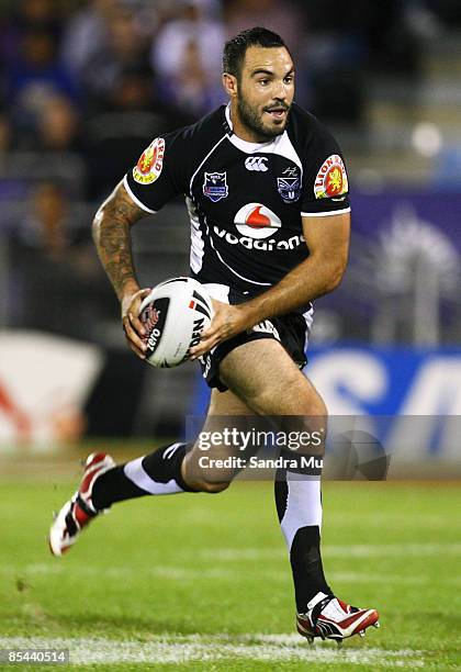 Wade McKinnon of the Warriors runs the ball during the round one NRL match between the Warriors and the Parramatta Eels at Mt Smart Stadium on March...