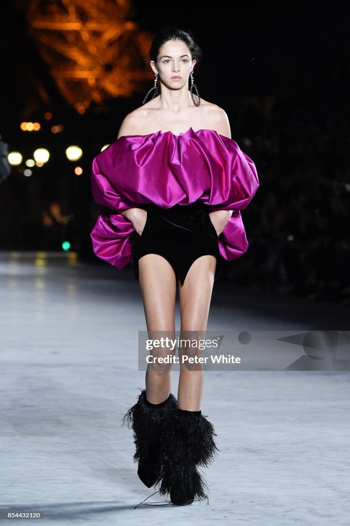 Saint Laurent : Runway -Paris Fashion Week Womenswear Spring/Summer 2018