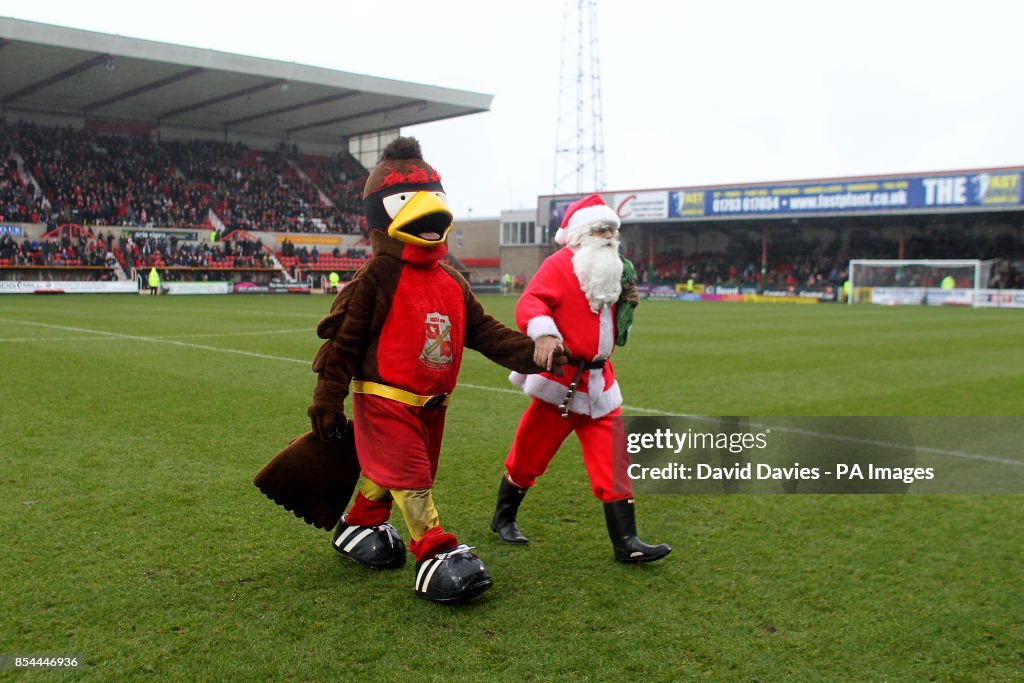 Soccer - Sky Bet League One - Swindon Town v Coventry City - County Ground