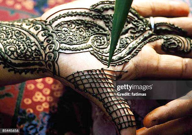 celebration of tradition & culture - henna tattoo stock pictures, royalty-free photos & images