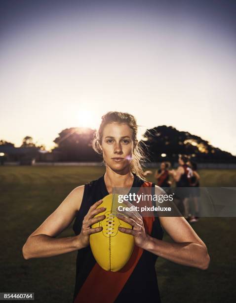 wat? u verwacht een cheerleader? - rugby competition stockfoto's en -beelden