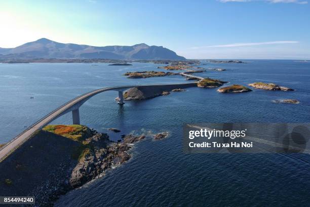 norway atlantic ocean road - atlantic road norway stock-fotos und bilder