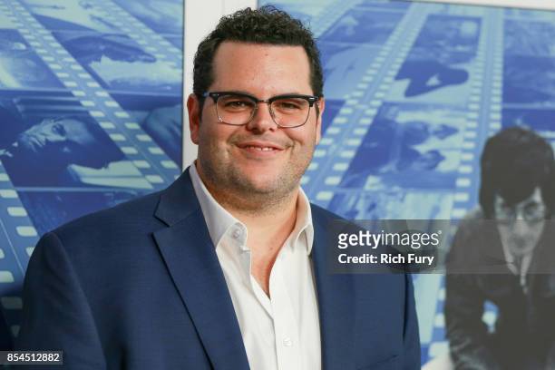 Actor Josh Gad attends the premiere of HBO's "Spielberg" at Paramount Studios on September 26, 2017 in Hollywood, California.