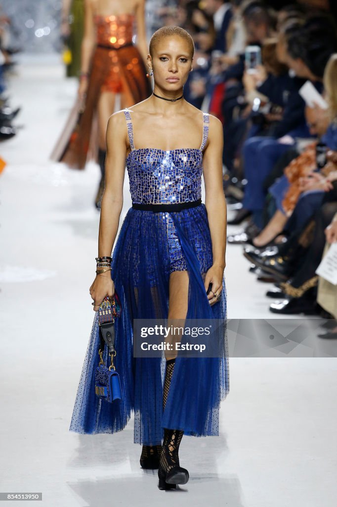 Christian Dior : Runway - Paris Fashion Week Womenswear Spring/Summer 2018